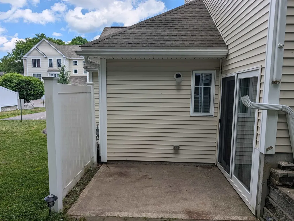 15 Bennett Street Nashua NH 03064