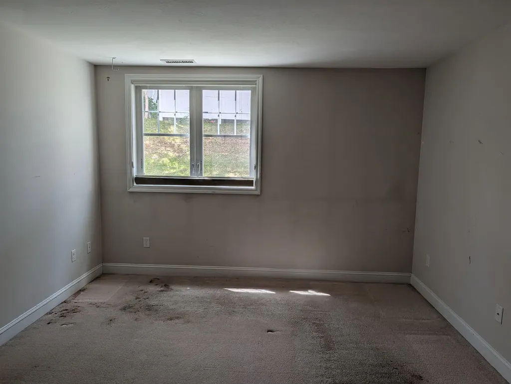 15 Bennett Street Nashua NH 03064