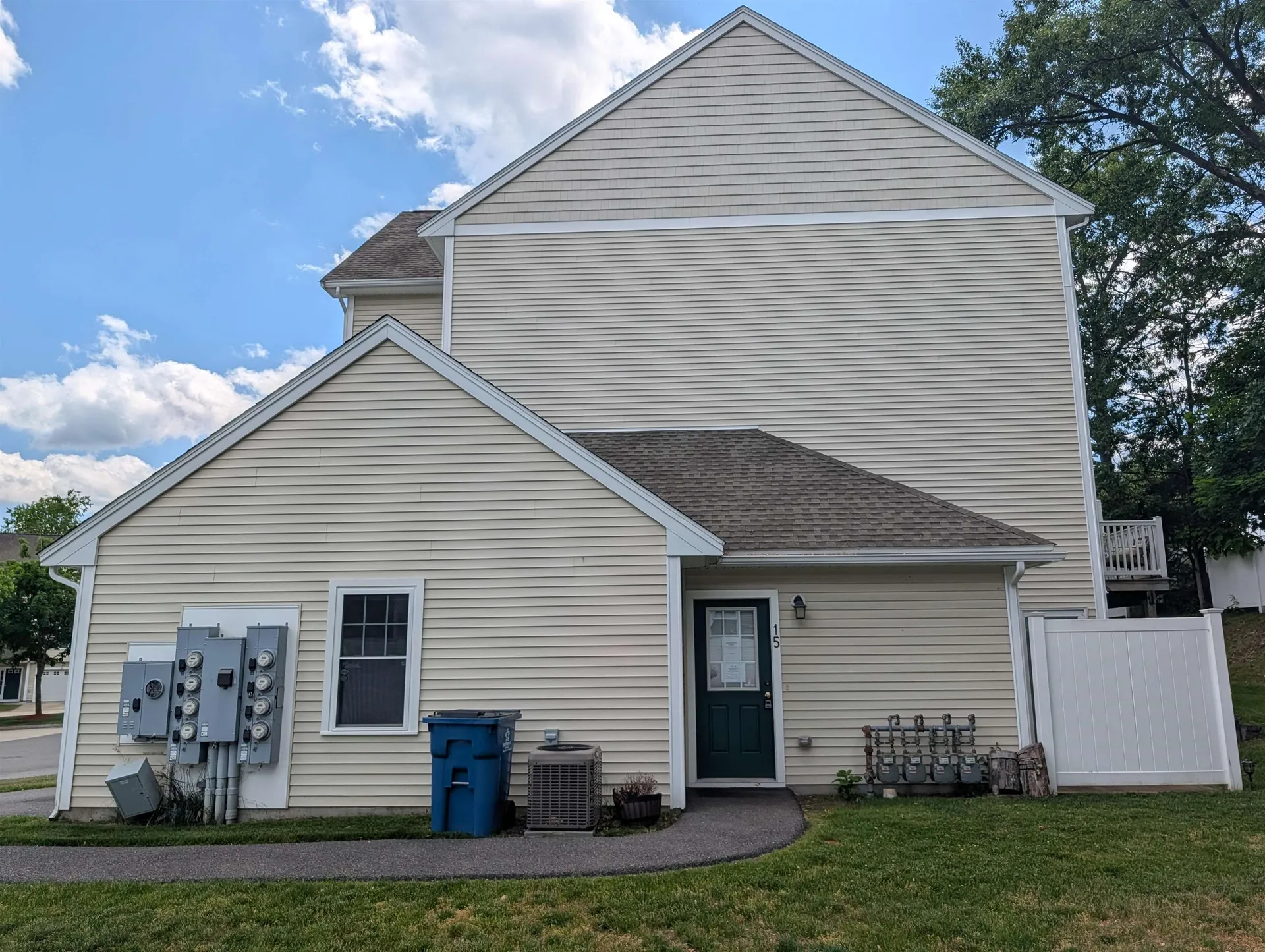 15 Bennett Street Nashua NH 03064