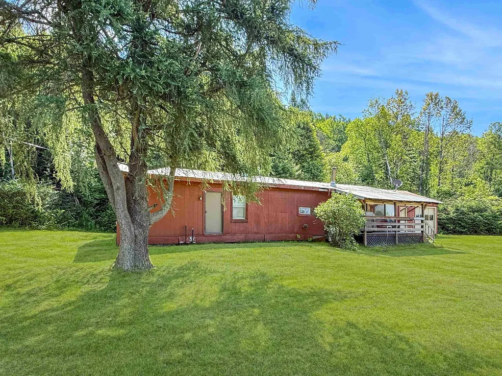 1116 Halls Stream Road Pittsburg NH 03592