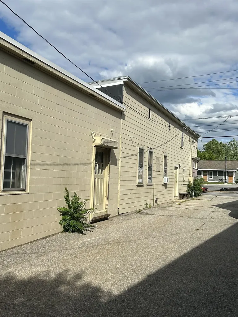 169 S Main Street Manchester NH 03102
