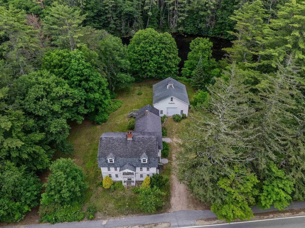 166 Main Street New Hampton NH 03256