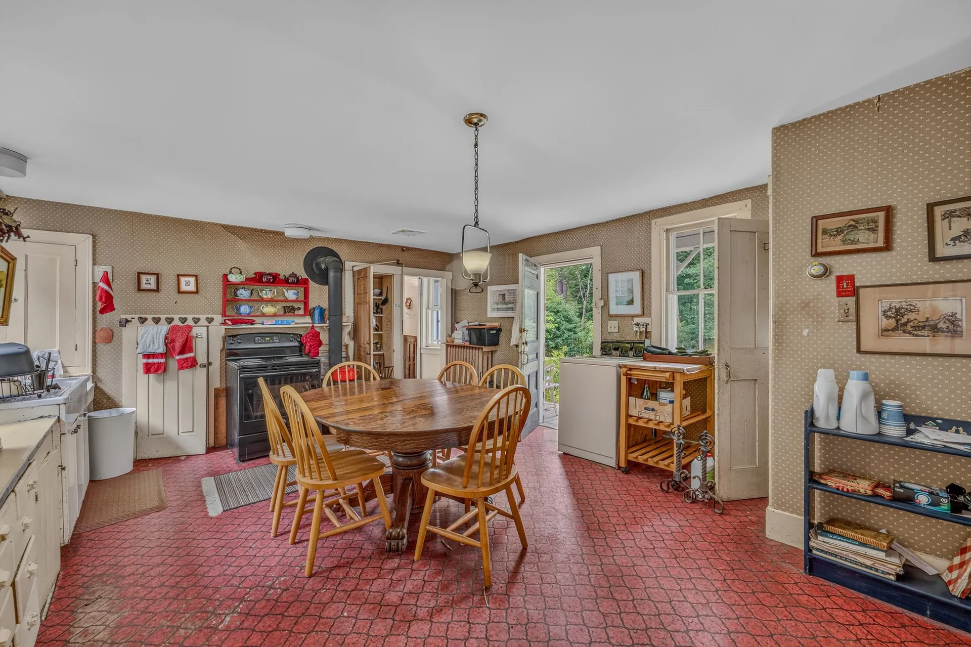 166 Main Street New Hampton NH 03256
