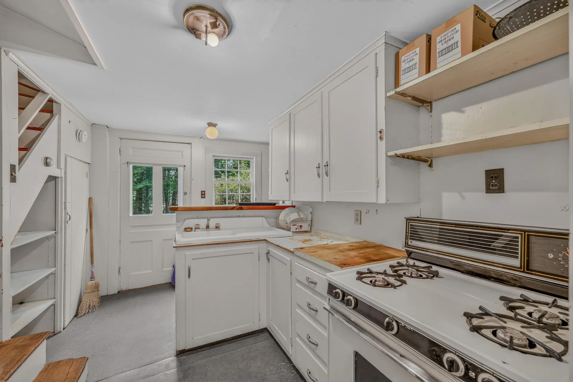 166 Main Street New Hampton NH 03256