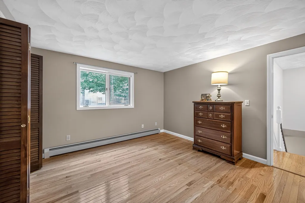 9 Stowecroft Drive Hampton NH 03842