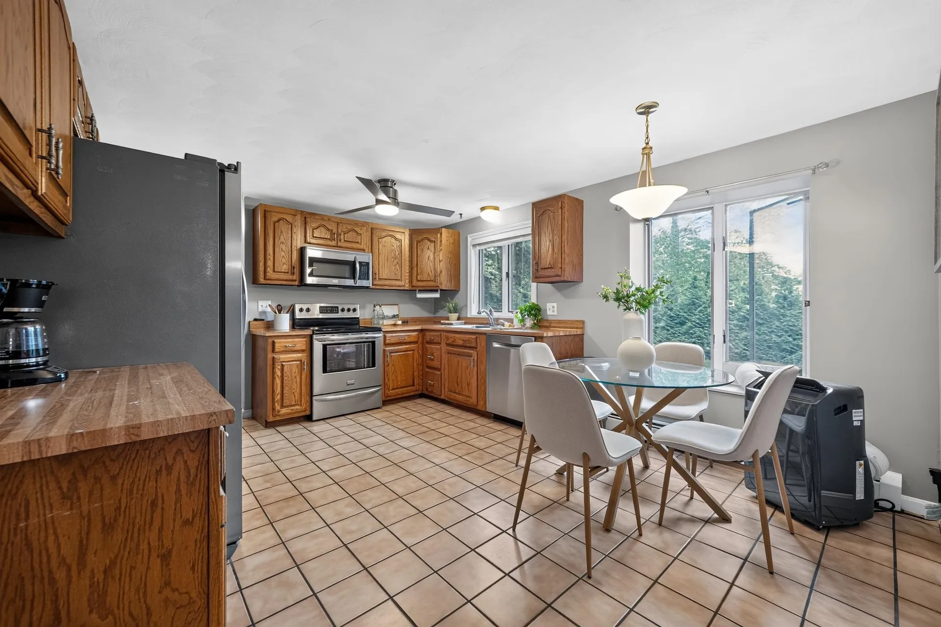 9 Stowecroft Drive Hampton NH 03842