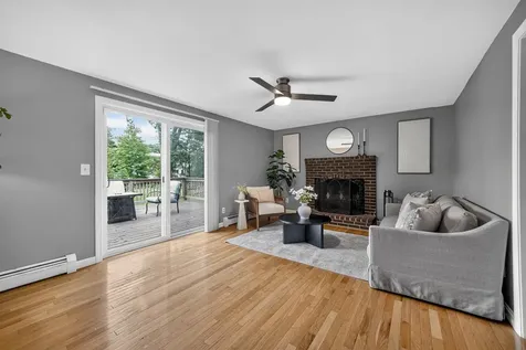 9 Stowecroft Drive Hampton NH 03842