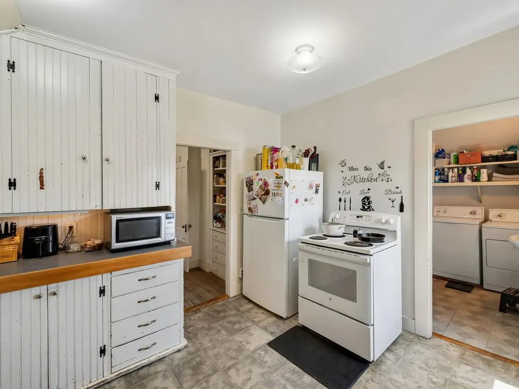 32 Randolph Road Morristown VT 05661