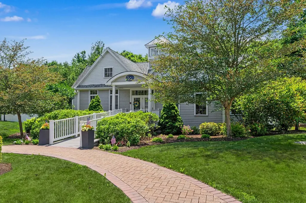 5 Sterling Hill Lane Exeter NH 03833