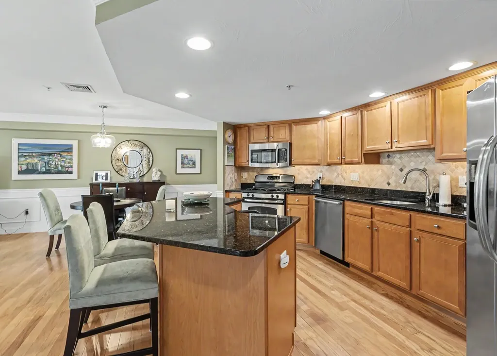 5 Sterling Hill Lane Exeter NH 03833