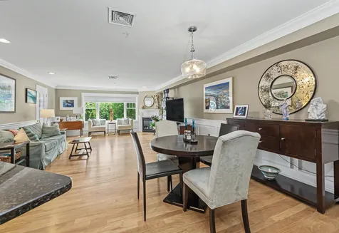 5 Sterling Hill Lane Exeter NH 03833