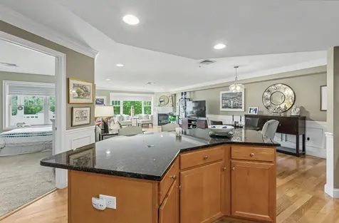 5 Sterling Hill Lane Exeter NH 03833