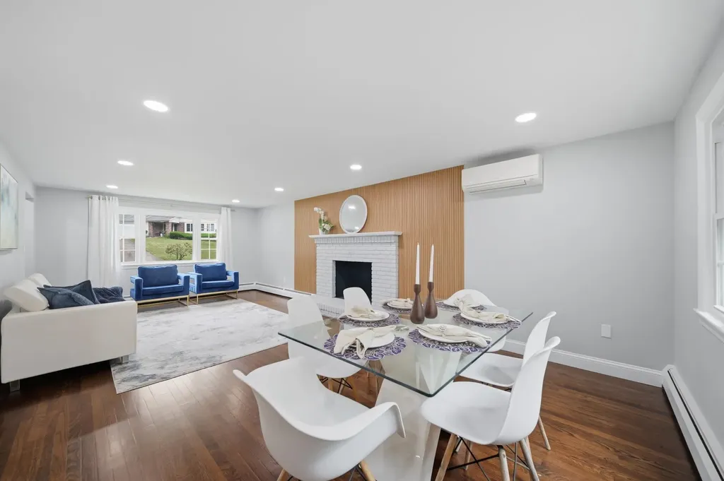 29 Dickens Street Nashua NH 03062