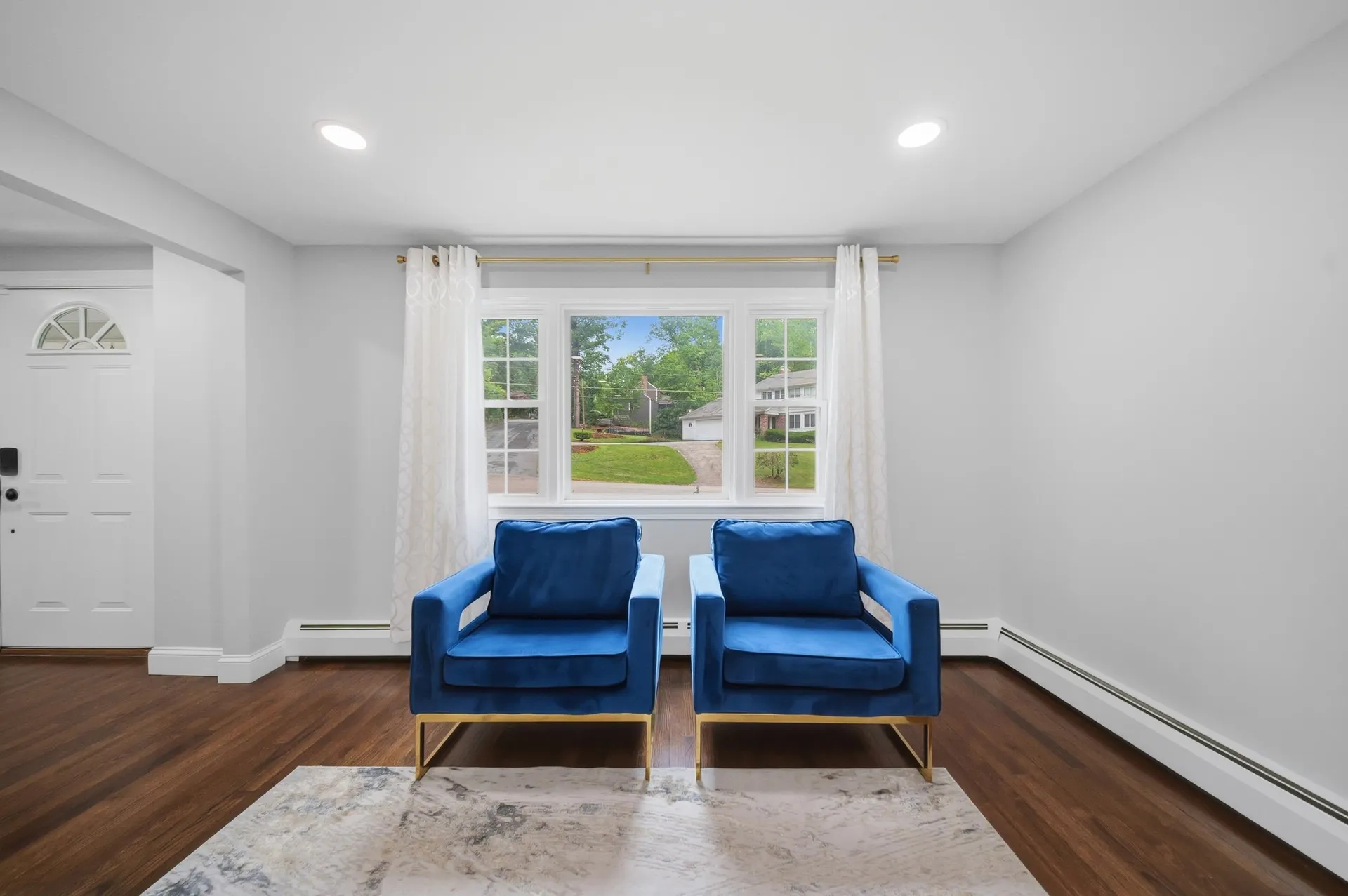 29 Dickens Street Nashua NH 03062