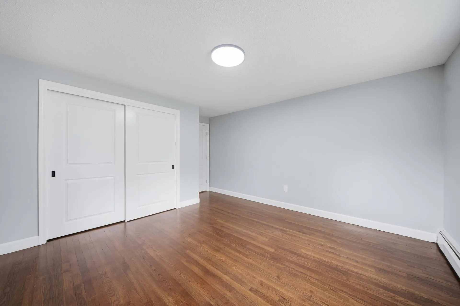 29 Dickens Street Nashua NH 03062