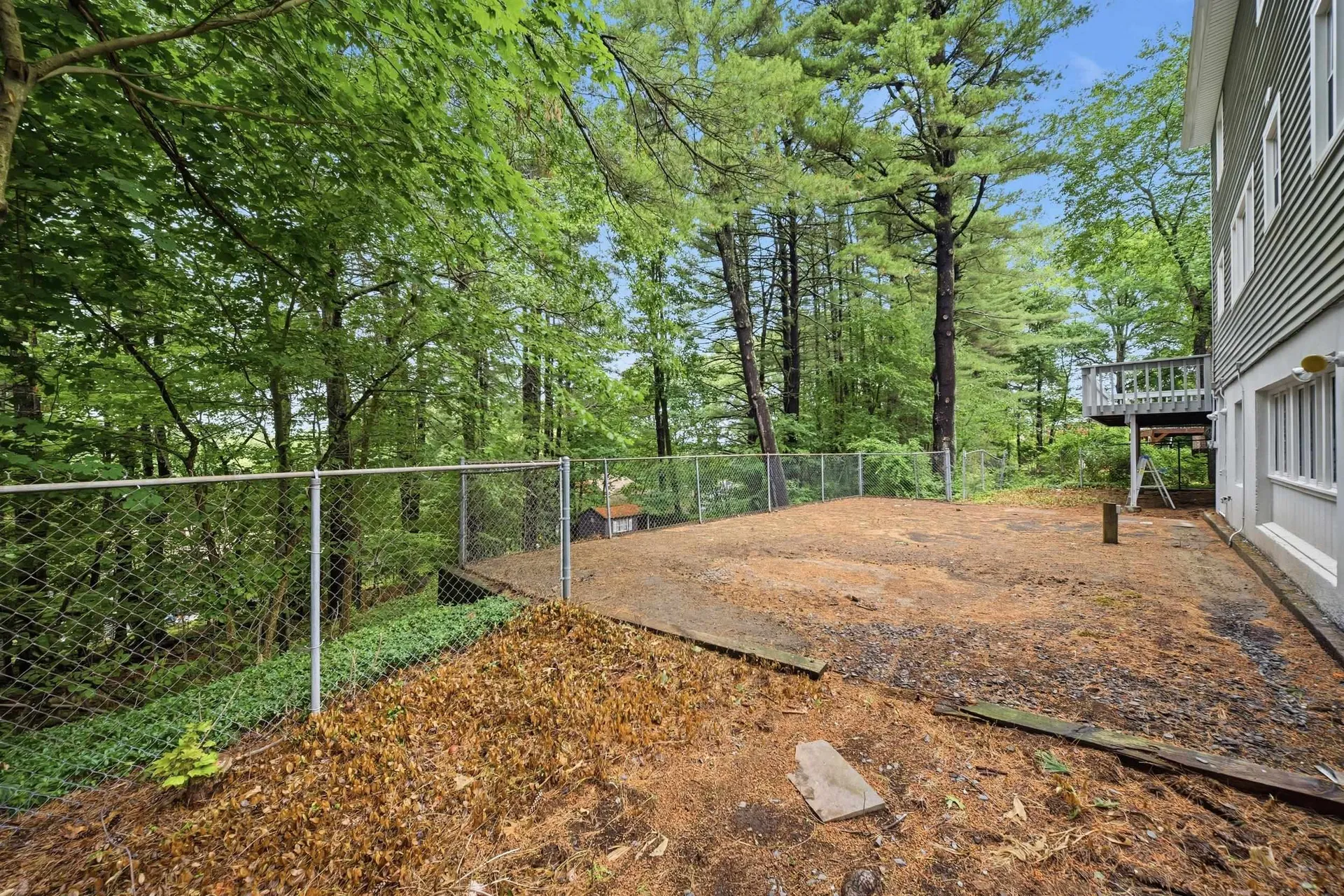 29 Dickens Street Nashua NH 03062