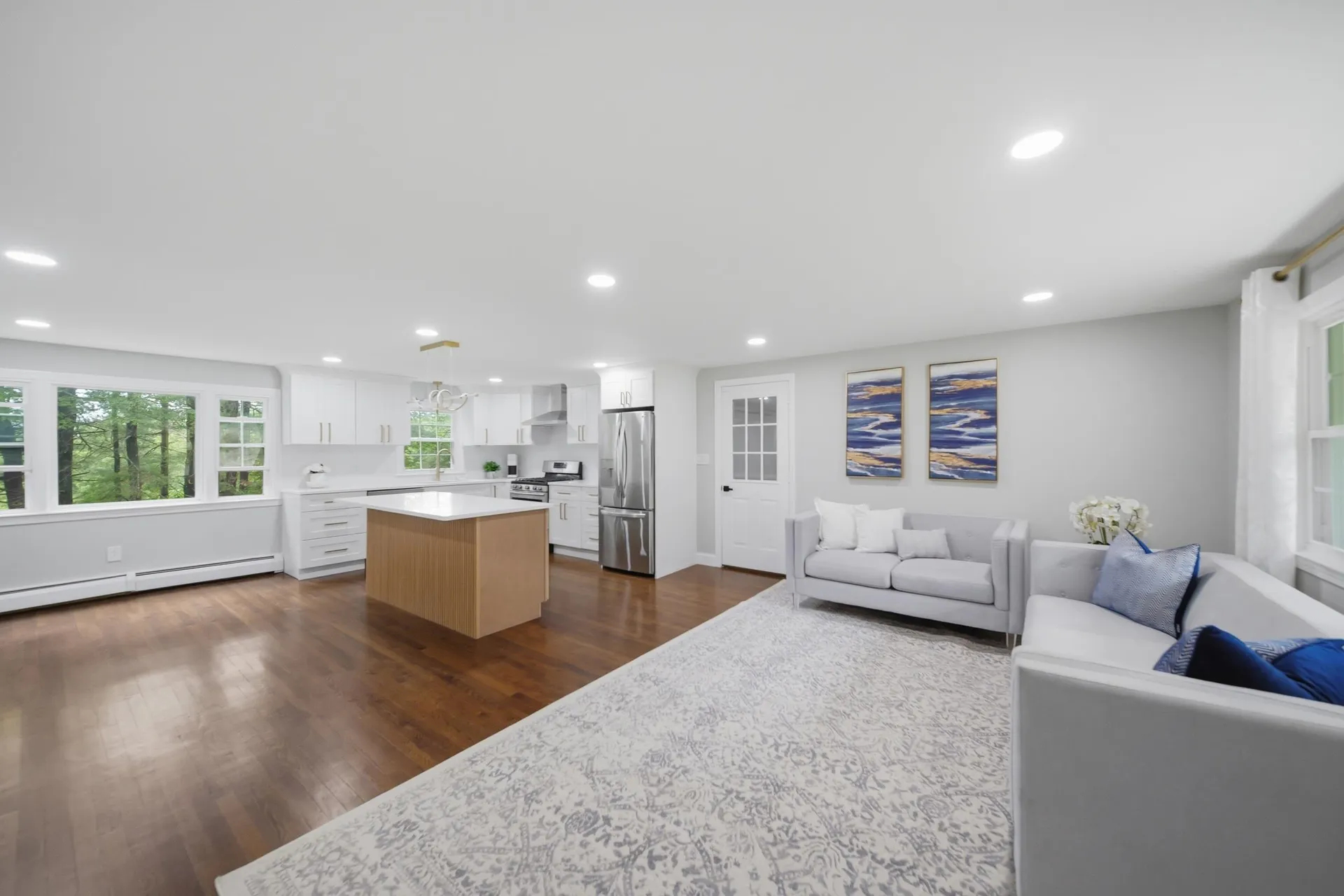 29 Dickens Street Nashua NH 03062