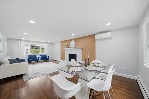 29 Dickens Street Nashua NH 03062