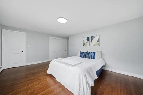 29 Dickens Street Nashua NH 03062