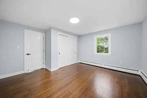 29 Dickens Street Nashua NH 03062
