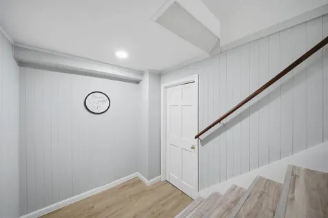 29 Dickens Street Nashua NH 03062
