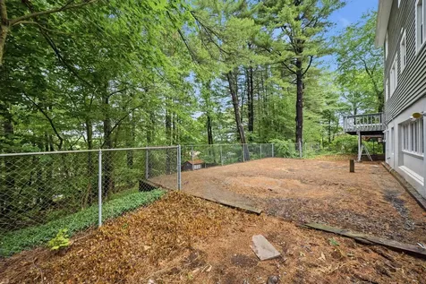 29 Dickens Street Nashua NH 03062