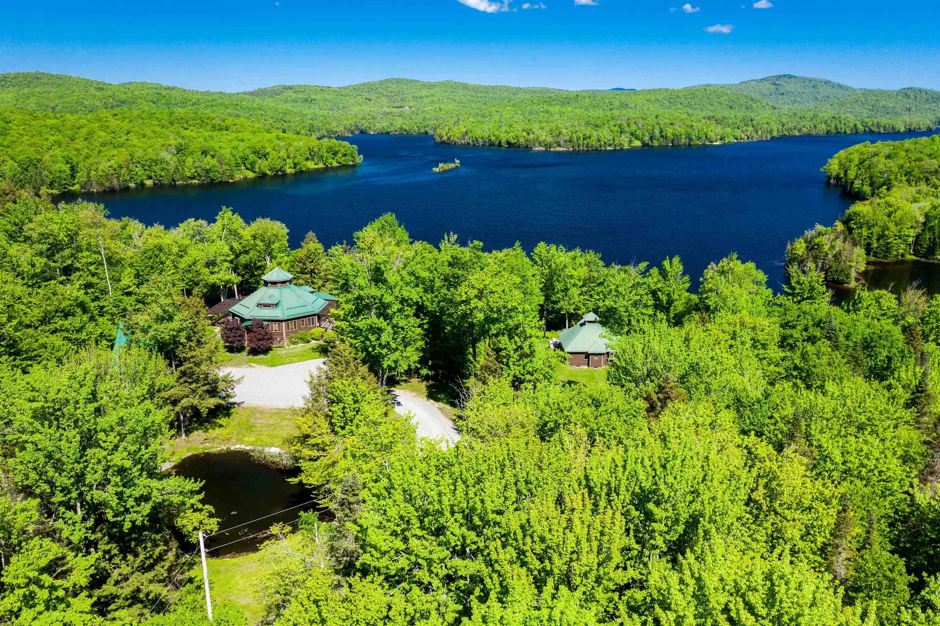 414 Patnoe Farm Drive Hyde Park VT 05655