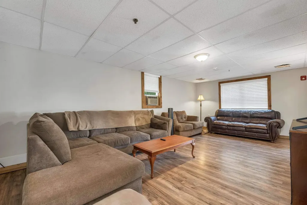 379 White Mountain Highway Conway NH 03818