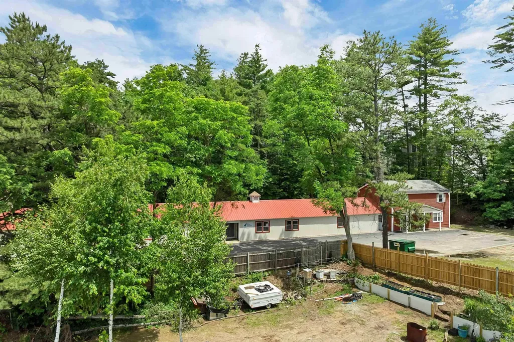 379 White Mountain Highway Conway NH 03818