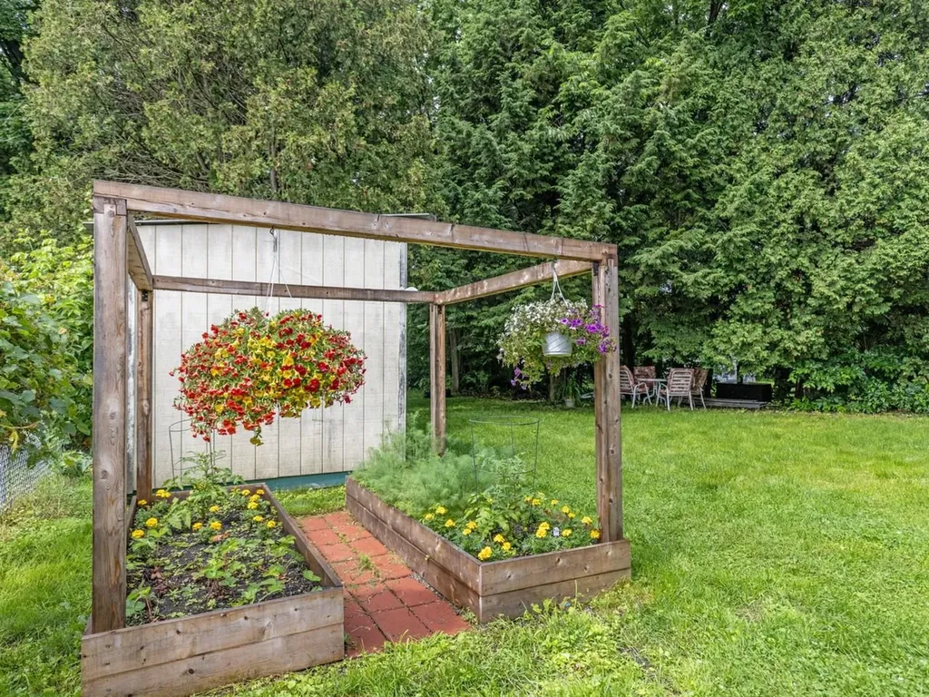 92 West Street Winooski VT 05404