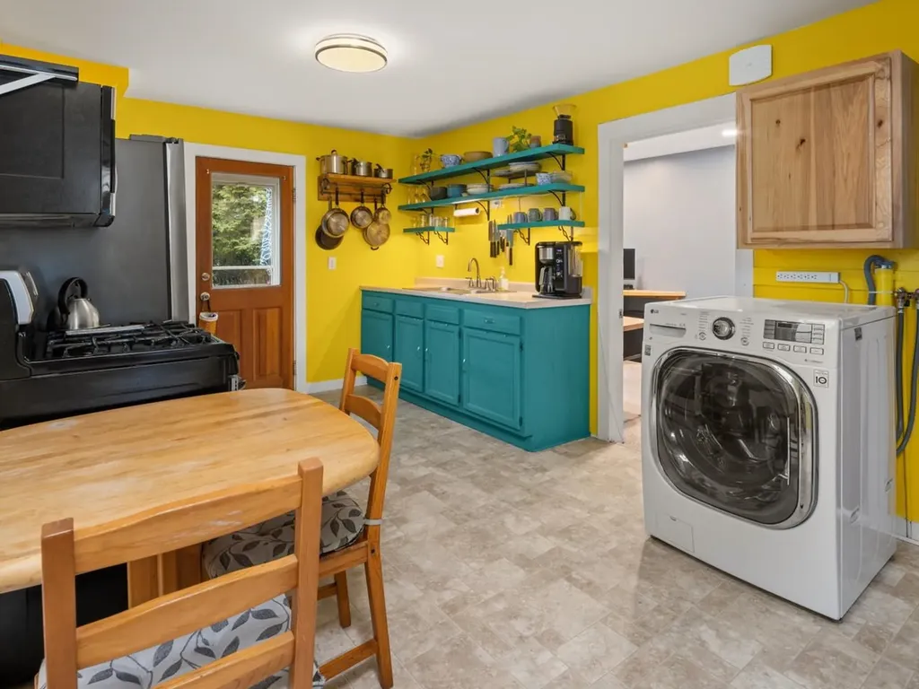 92 West Street Winooski VT 05404