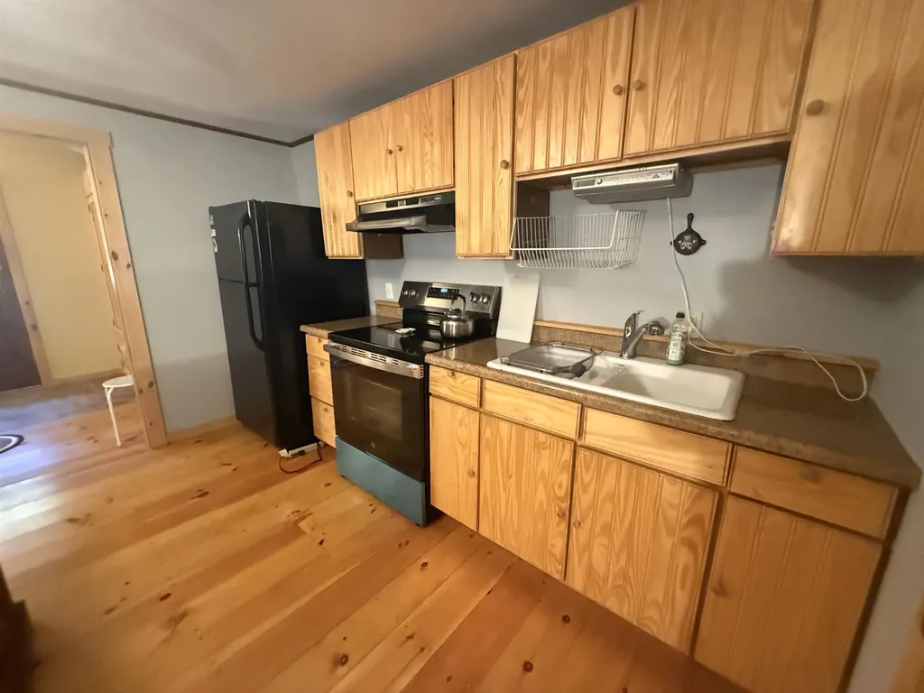 51 Rhode Island Avenue Tamworth NH 03886