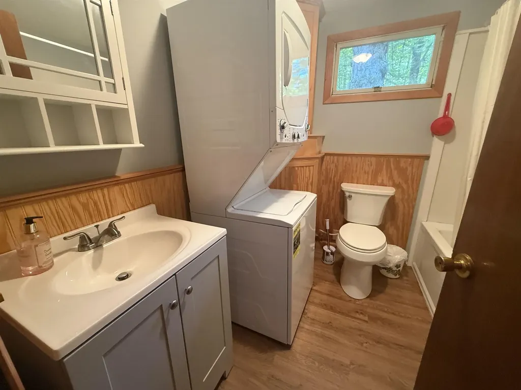 51 Rhode Island Avenue Tamworth NH 03886