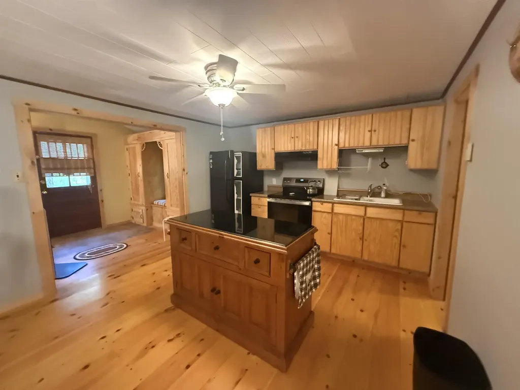 51 Rhode Island Avenue Tamworth NH 03886