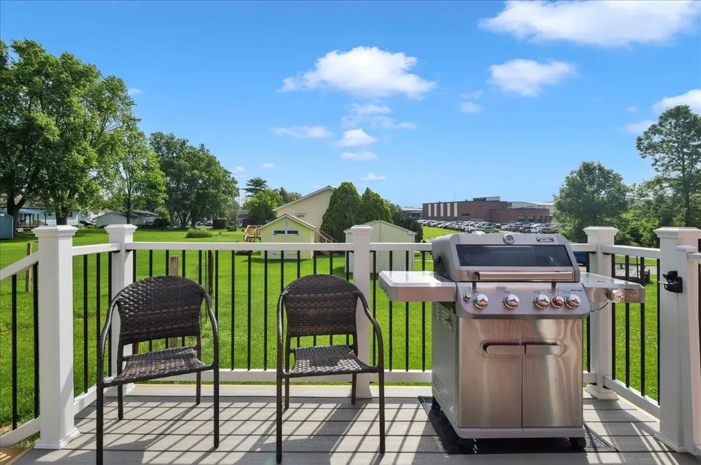 7 Courtney Drive Vergennes VT 05491