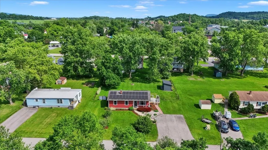7 Courtney Drive Vergennes VT 05491