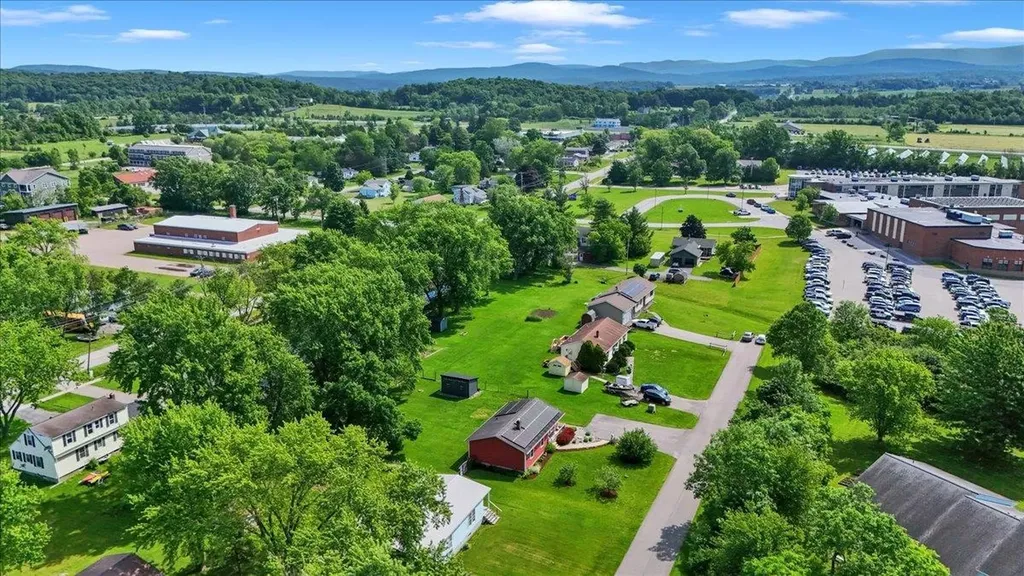 7 Courtney Drive Vergennes VT 05491
