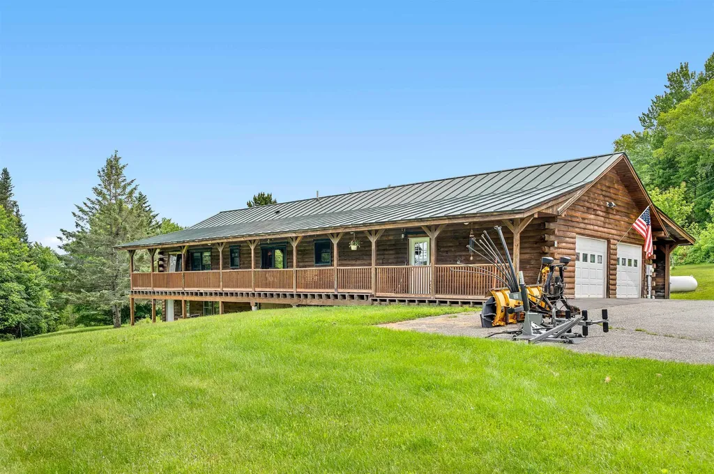 27 Griggs Road Orange VT 05641