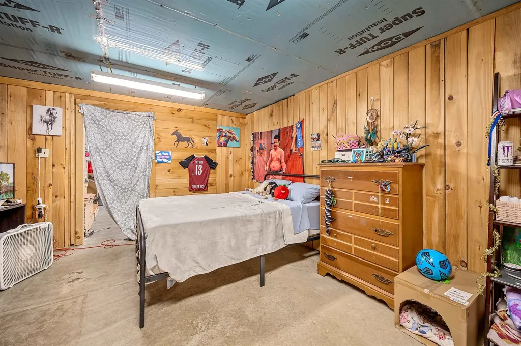 27 Griggs Road Orange VT 05641