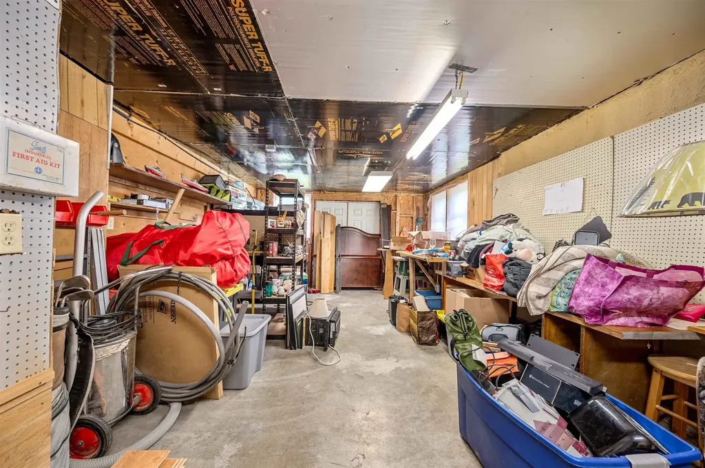 27 Griggs Road Orange VT 05641