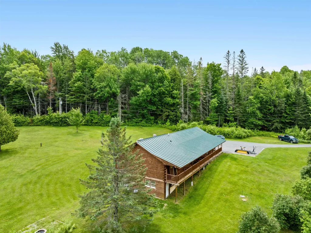 27 Griggs Road Orange VT 05641