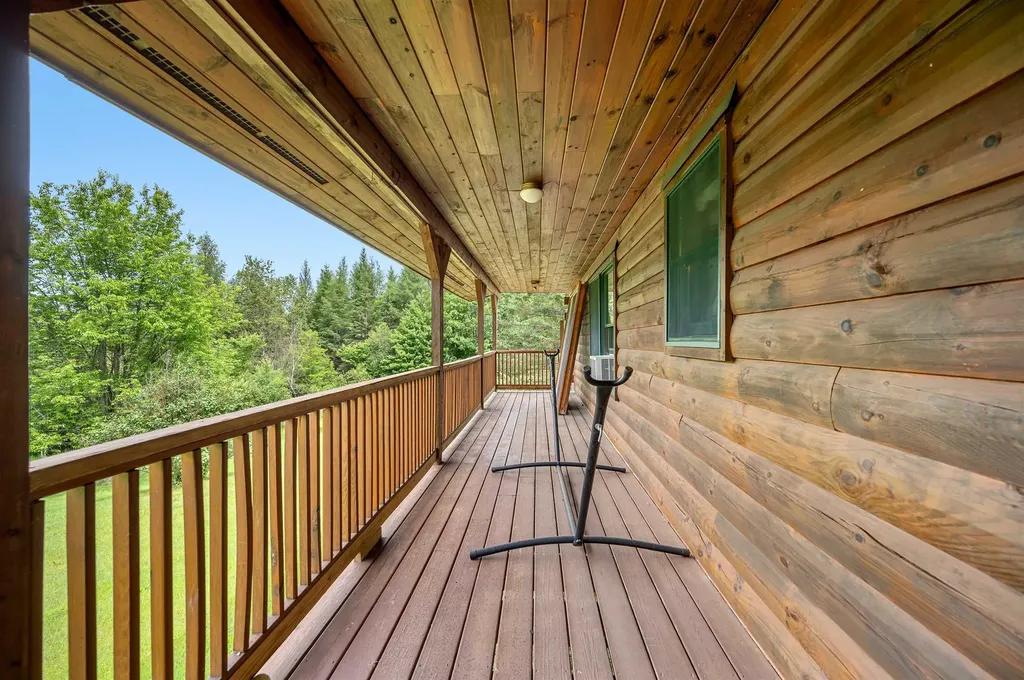 27 Griggs Road Orange VT 05641
