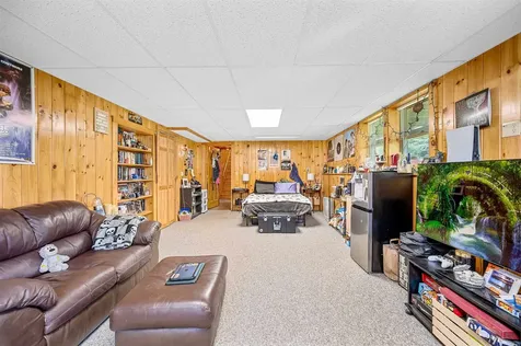 27 Griggs Road Orange VT 05641