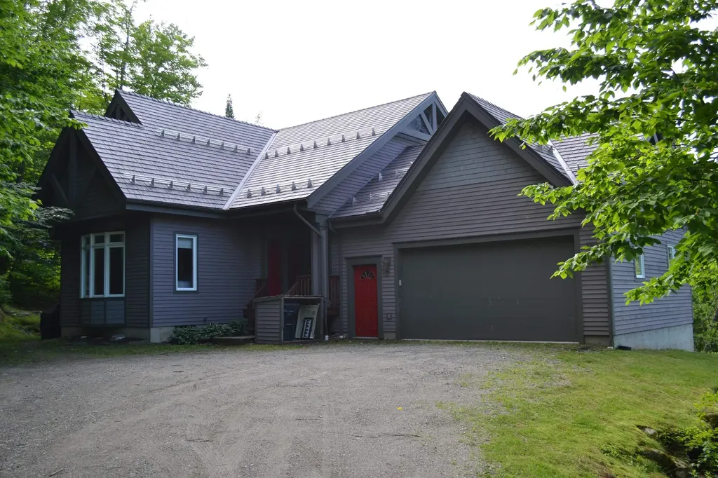 304 North Village Road Jay VT 05859