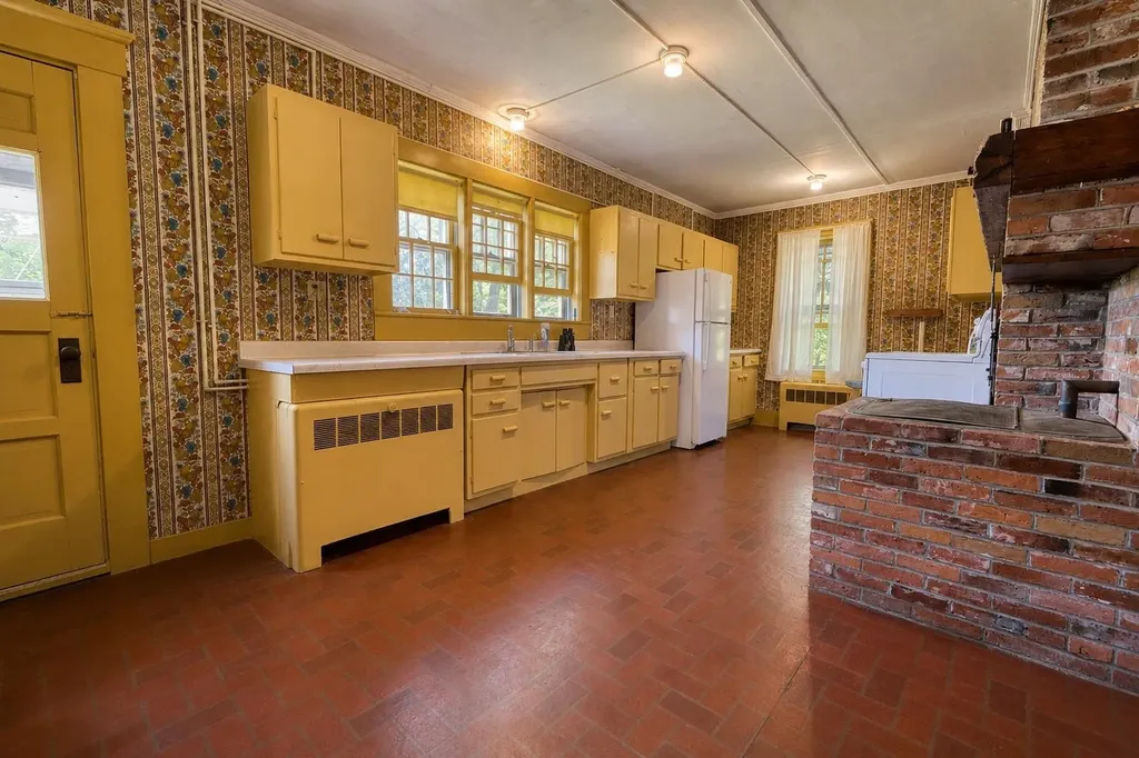 9 Browns Ridge Road Ossipee NH 03864