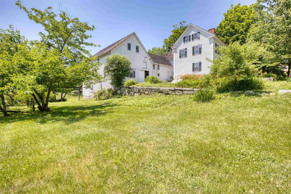 9 Browns Ridge Road Ossipee NH 03864
