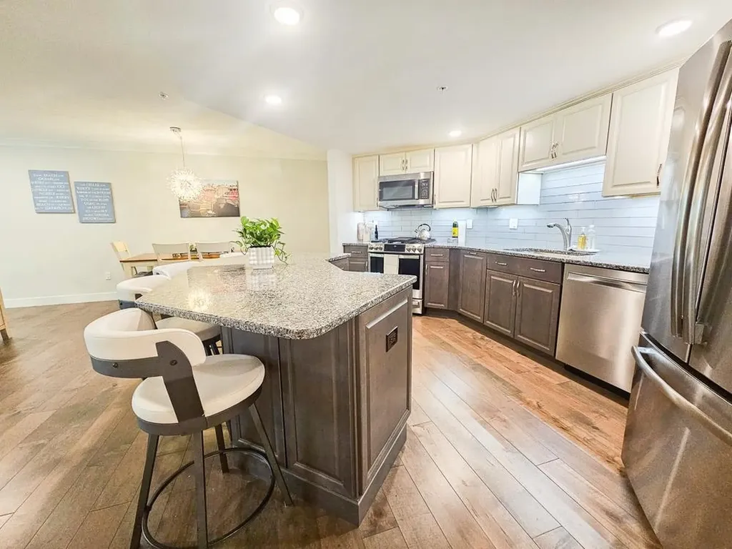 2075 Lafayette Road Portsmouth NH 03801