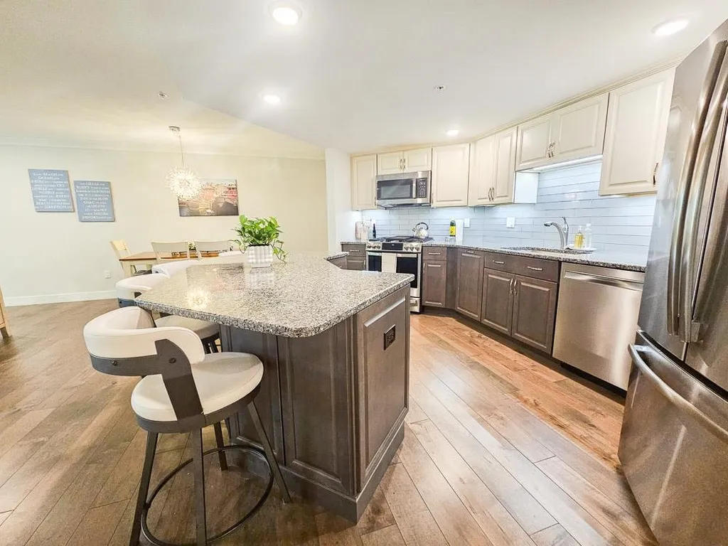 2075 Lafayette Road Portsmouth NH 03801