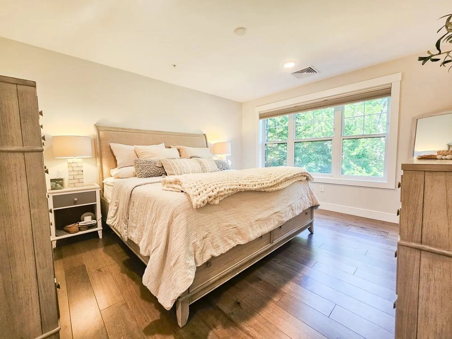 2075 Lafayette Road Portsmouth NH 03801