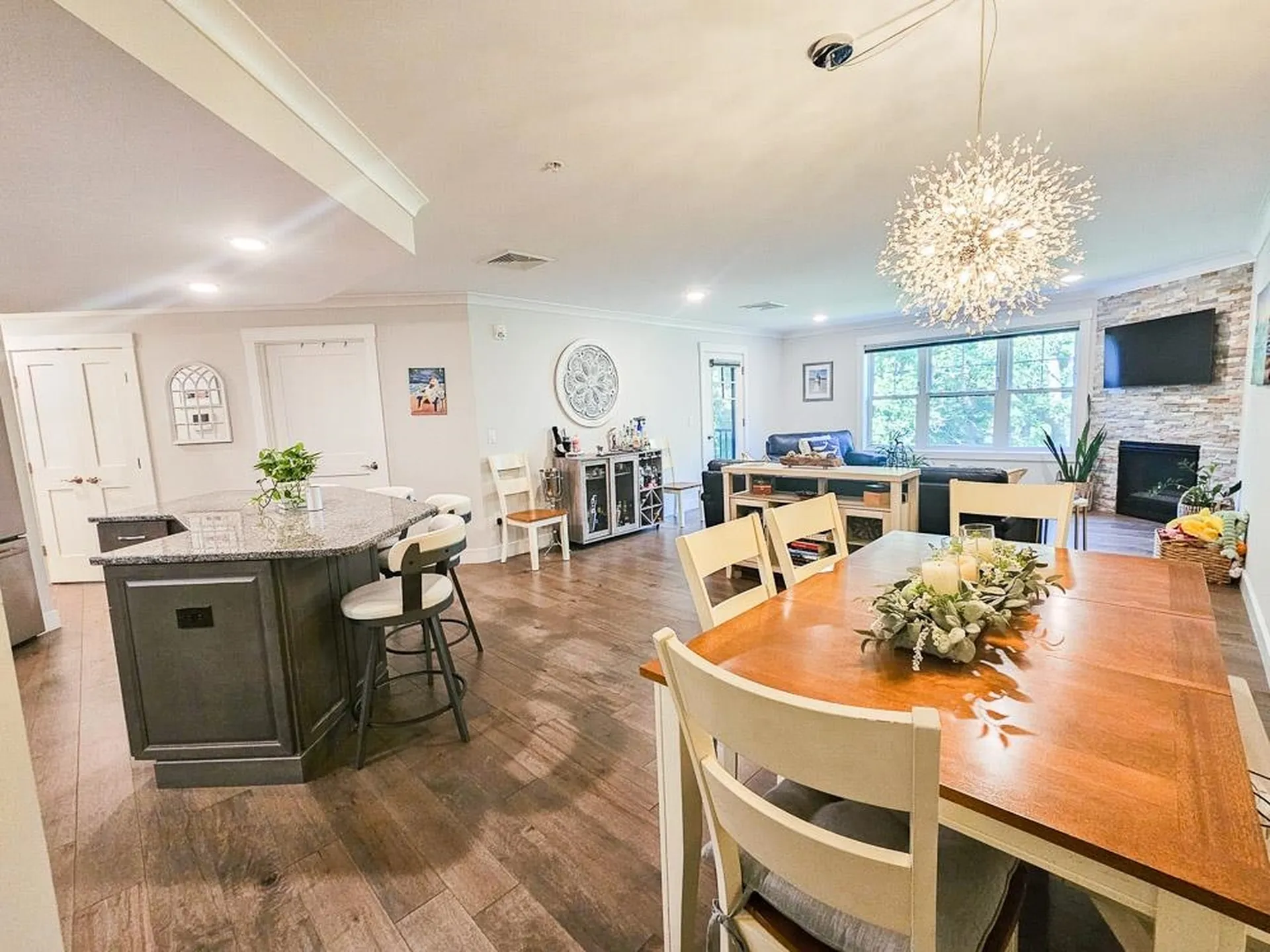 2075 Lafayette Road Portsmouth NH 03801